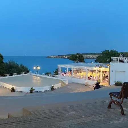 Torre Dell Orso Piazza 100m Dal Mare 度假居